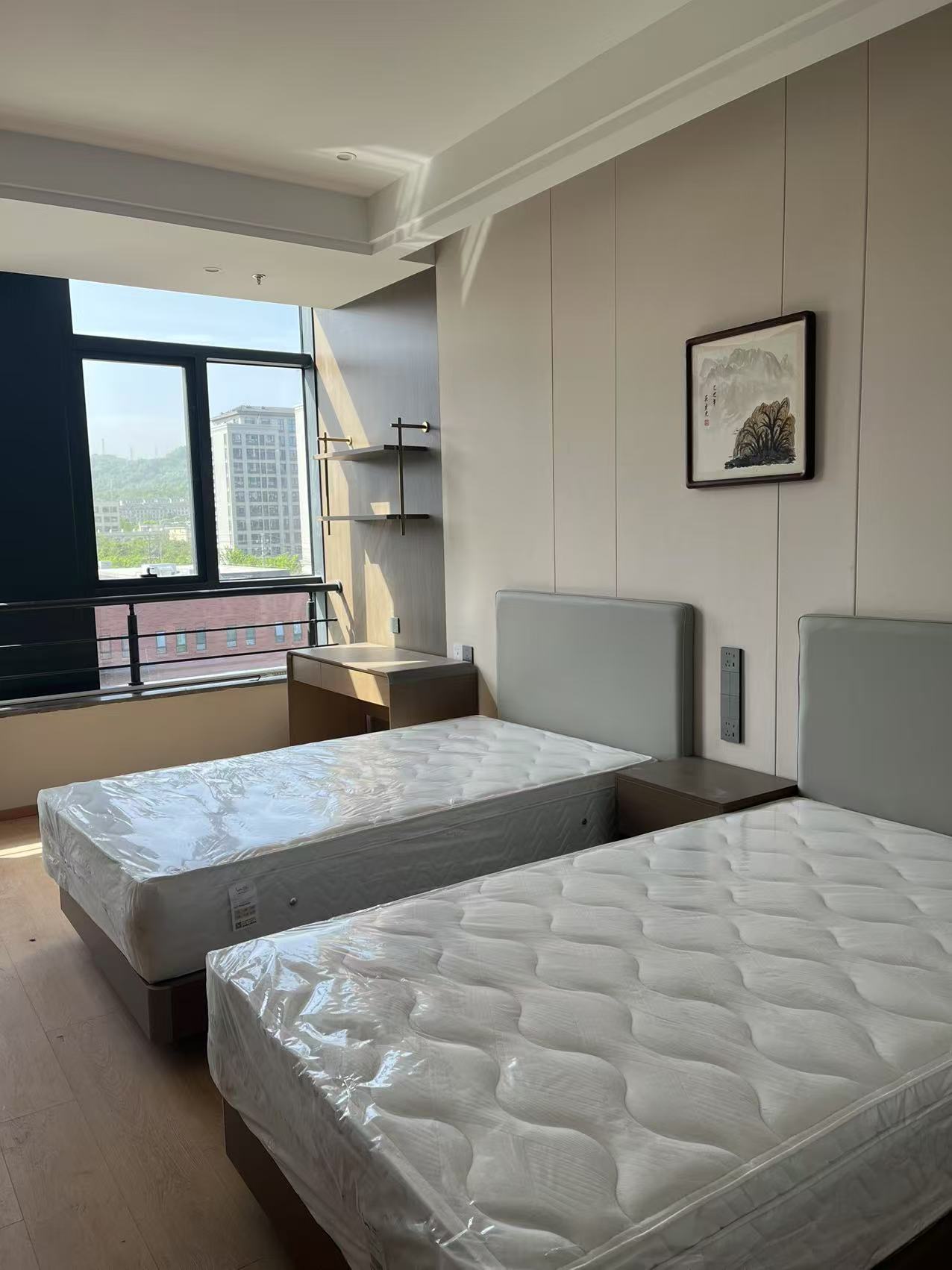 全调光智能客控主机 是怎样实现酒店节能的